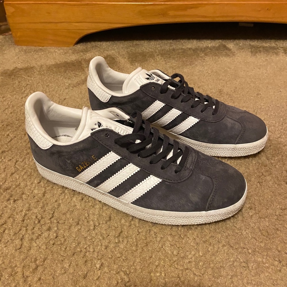 Women’s Adidas Gazelle Sneaker